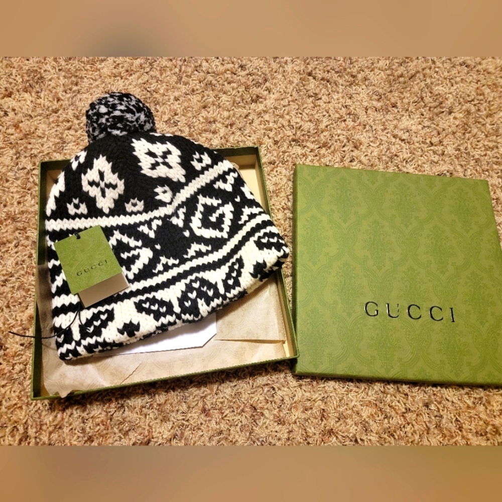 Gucci youth beanie hat